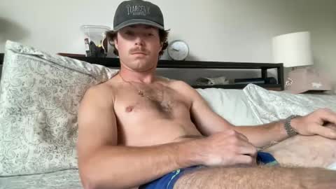 Snapshot of bigboymatt19 chatting on September 13, 6:21 pm bigboymatt19 online show from September 13, 6:21 pm