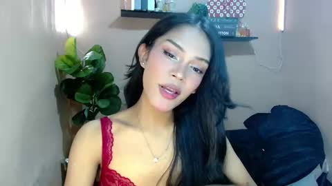 katherine Pierce online show from December 4, 7:46 pm