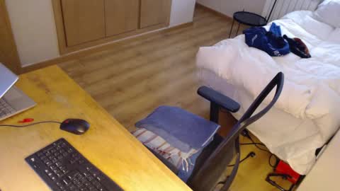 bigcok35spain online show from March 21, 9:03 am