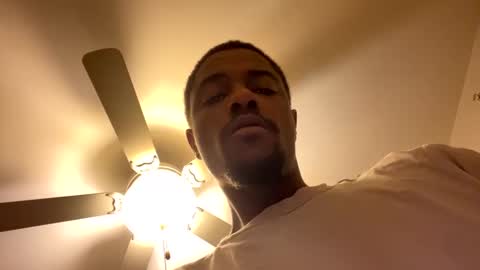 Snapshot of bigfatdickj199 chatting on September 21, 3:10 am bigfatdickj199 online show from September 21, 3:10 am