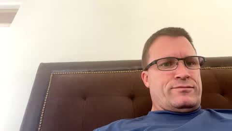 bigger22332233 online show from December 15, 6:26 pm