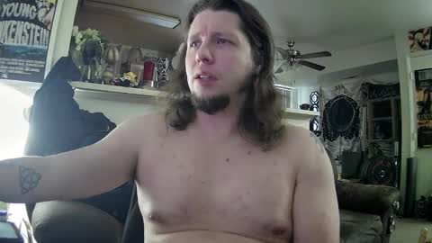 biggerisbetter21 online show from February 19, 2:11 pm