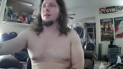 biggerisbetter21 online show from February 5, 7:31 pm