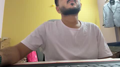 bighandsomesatisfy online show from April 12, 6:45 pm