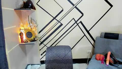 kiaaannaaaa online show from October 15, 7:53 am