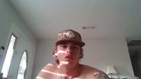 bigpepe7719 online show from May 15, 11:34 pm