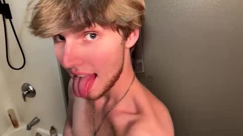 bigskinnyboyshh online show from November 25, 4:55 am