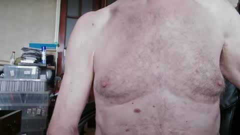 bigukphallus online show from June 18, 12:43 pm