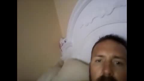 bigwhitecock103 online show from May 9, 8:20 am
