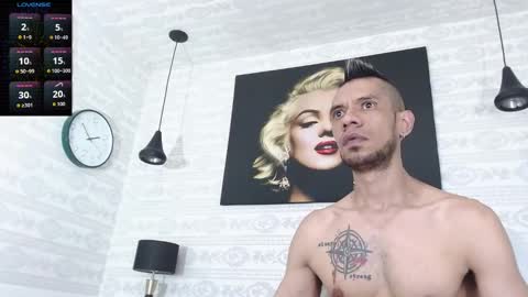 Snapshot of bigzehuz chatting on September 14, 6:48 am andres online show from September 14, 6:48 am