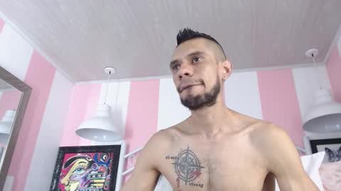 Snapshot of bigzehuz chatting on March 6, 10:30 am andres online show from March 6, 10:30 am