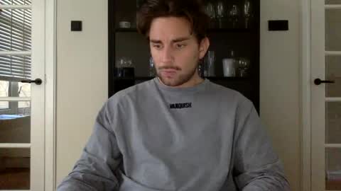 bikdig1 online show from January 13, 3:36 pm