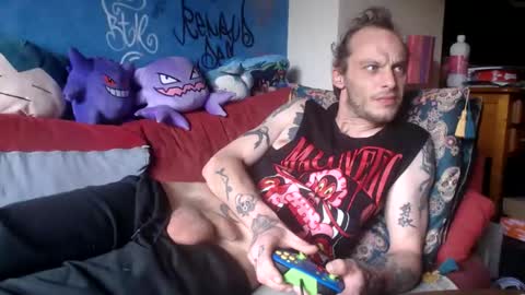 Snapshot of billy_fingercut chatting on October 20, 1:27 pm Billy FingerCut online show from October 20, 1:27 pm