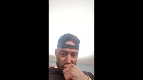 bird2242 online show from March 1, 12:53 pm