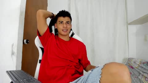 Snapshot of bjonr_haward chatting on January 26, 5:13 am Haward  online show from January 26, 5:13 am