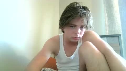 bkennedy829 online show from June 1, 12:34 am