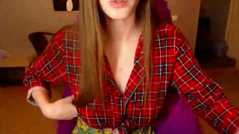 Kitten online show from March 13, 8:34 pm