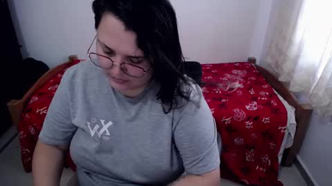 Monica online show from October 31, 9:04 pm