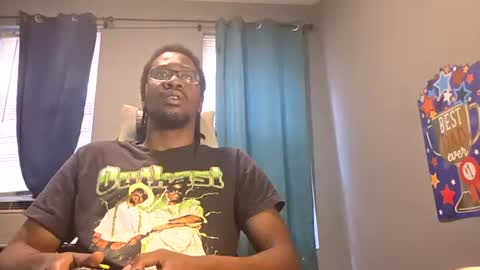 Plant Base Streamers From Pennsylvania online show from July 11, 9:29 pm