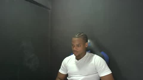 tu morenito online show from November 7, 4:20 pm