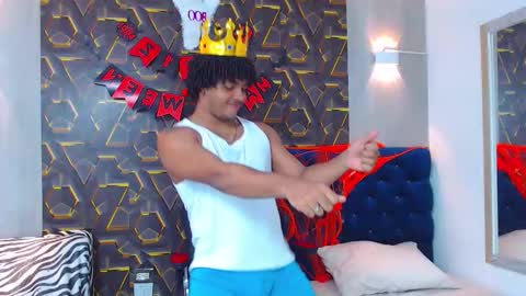 black_king_241 online show from November 1, 4:55 am