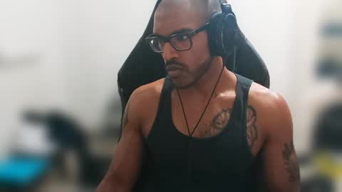 Master online show from June 2, 1:02 pm