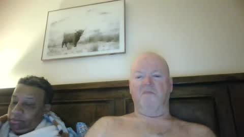 black_n_white4 online show from August 8, 10:20 pm