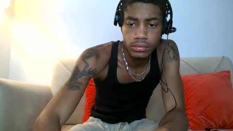 BlackBullTitus online show from November 4, 1:18 am