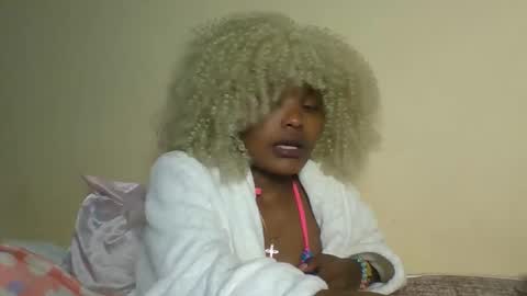 Blackcoco online show from March 3, 5:42 pm