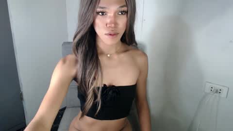 Black  Queen online show from March 3, 6:15 am