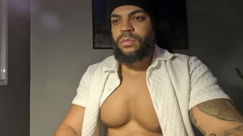 Snapshot of blackmacauly chatting on October 28, 10:44 pm Macauly online show from October 28, 10:44 pm