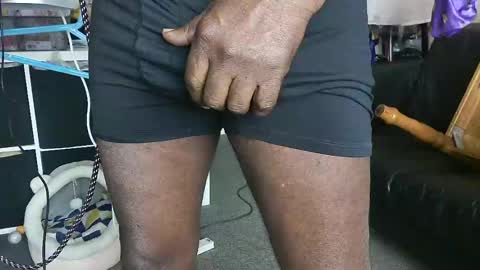 Snapshot of blackmanluv chatting on February 21, 3:10 pm Me and her online show from February 21, 3:10 pm