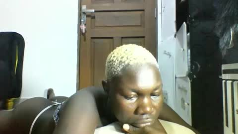 blackmarvel02 online show from December 3, 6:58 am