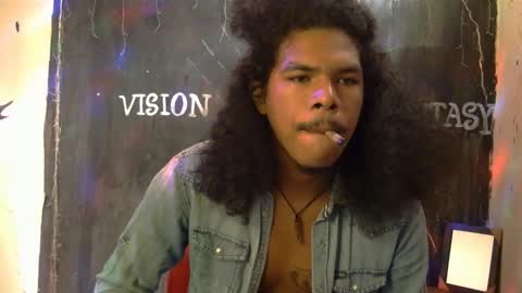 i am D.L online show from January 4, 4:43 pm