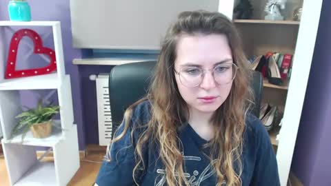 Z O E Y online show from February 28, 5:37 am