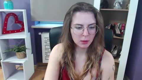 Z O E Y online show from February 27, 8:46 am