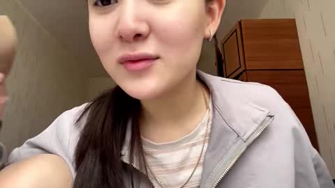 Mila online show from March 2, 7:15 am