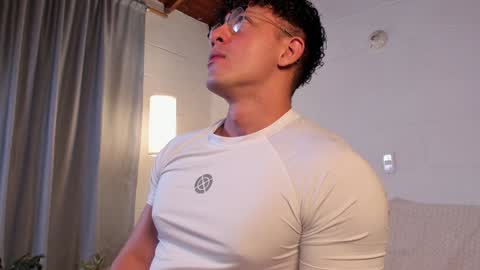 Blake Levi  Independent Model online show from December 29, 12:52 am