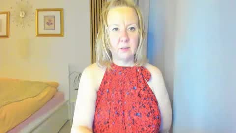 Nicole online show from February 20, 5:52 pm