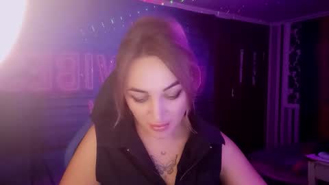 Snapshot of blonde_temptation chatting on October 13, 7:16 pm Meryem online show from October 13, 7:16 pm