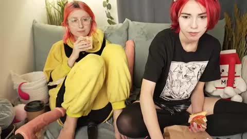 Bloom online show from November 28, 4:58 pm