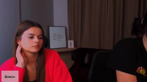 Jasmine online show from December 17, 2:22 pm