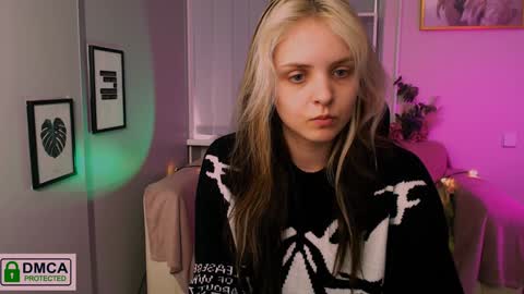 Jasmine online show from December 26, 10:37 am