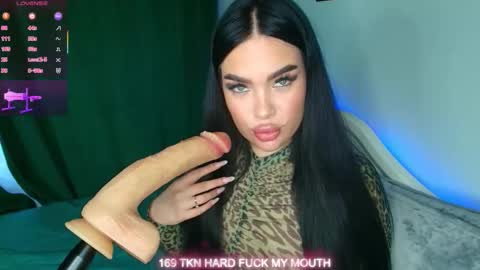 Snapshot of blowjob_queeny chatting on October 1, 6:56 am Welcome guysMy name KatePVT its Open online show from October 1, 6:56 am