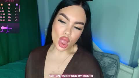 Snapshot of blowjob_queeny chatting on October 2, 7:07 am Welcome guysMy name KatePVT its Open online show from October 2, 7:07 am
