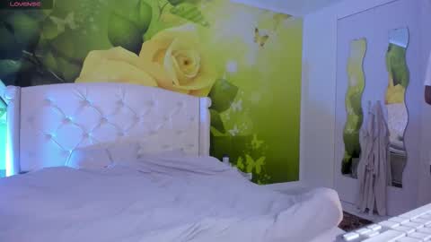 Nico online show from January 18, 10:57 am