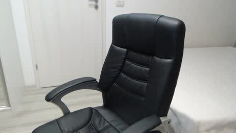 Juliet online show from October 18, 5:39 pm