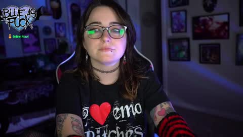 Blue online show from January 1, 12:53 am