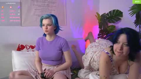 bluebeell online show from April 19, 6:54 pm