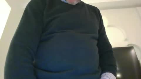 blueeyedboy021170 online show from February 27, 1:08 am